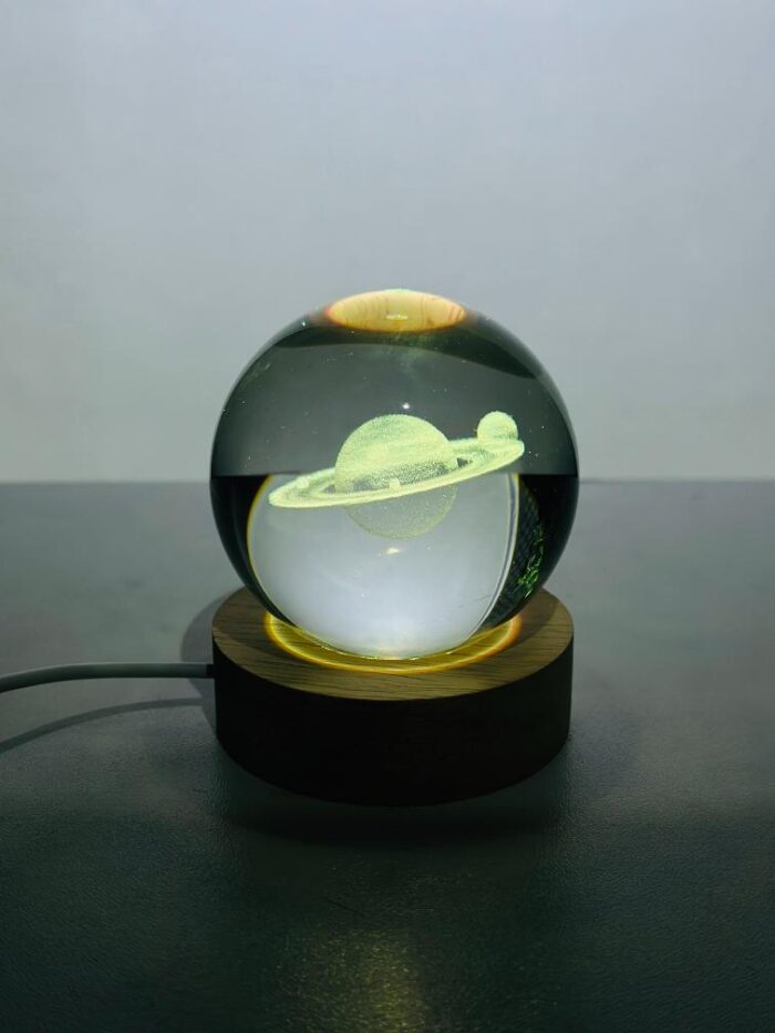 Saturn 3D Crystal Ball
