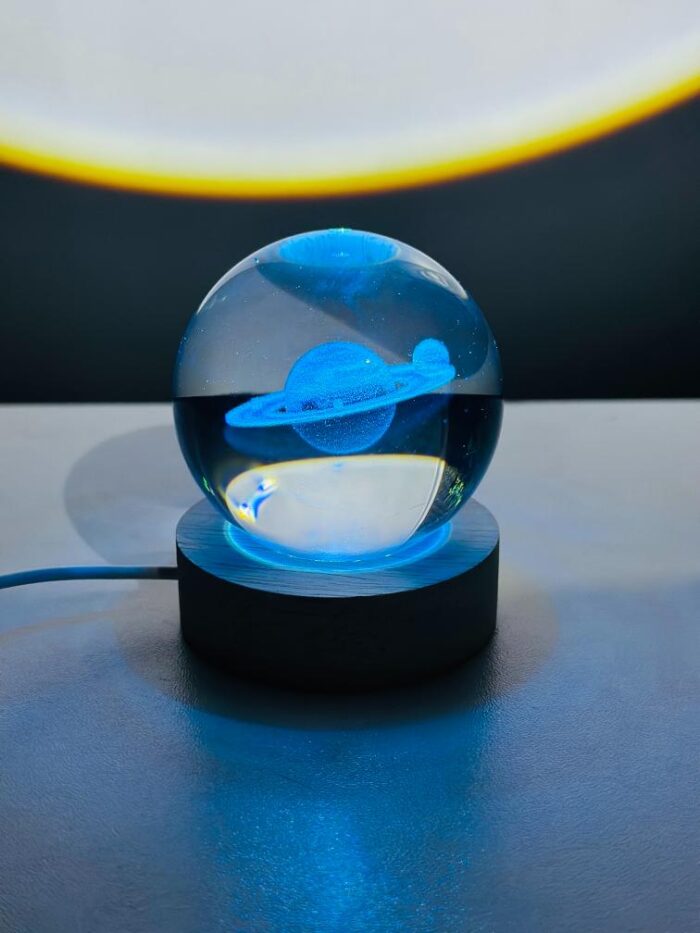 Saturn 3D Crystal Ball