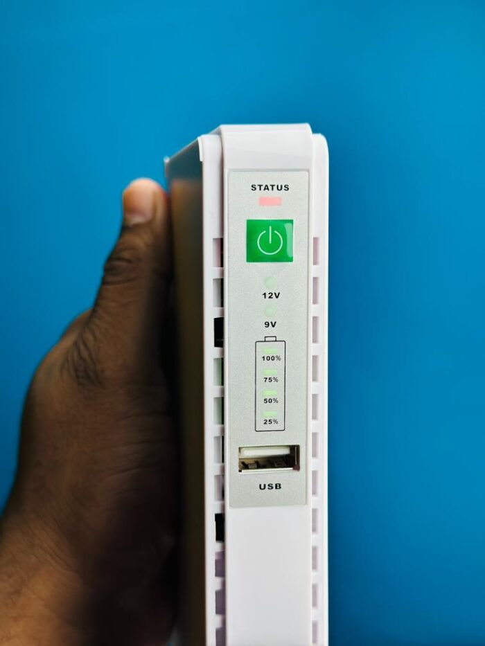 Mini DC UPS